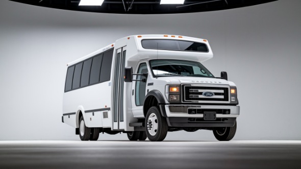 18 passenger minibus layton